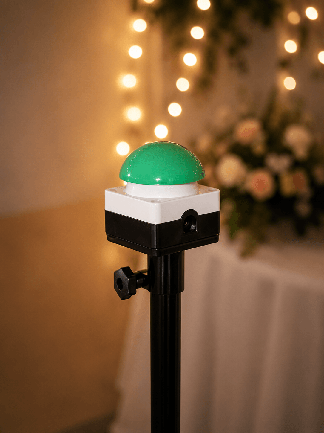 Grüner Buzzer als Zubehör für die CoNi Fotobox